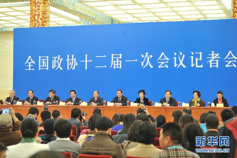 （兩會(huì)）（1）民主黨派中央和全國工商聯(lián)領(lǐng)導(dǎo)人集體接受媒體采訪