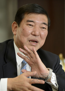 日自民黨干事長稱日本應(yīng)共同分擔(dān)沖繩基地負擔(dān)