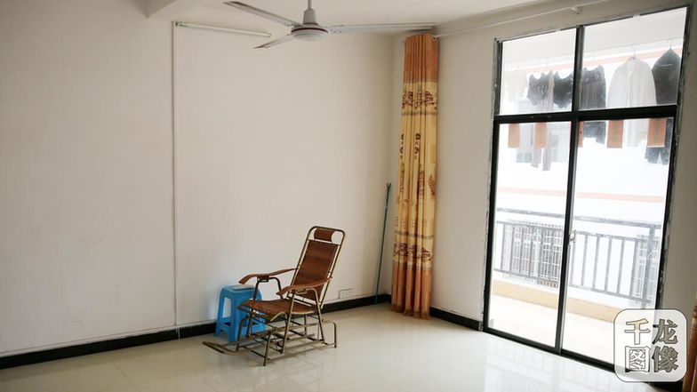 6住上這樣寬敞的房子，陳佛生感覺(jué)非常知足